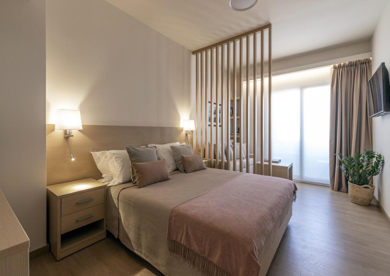 Gallery Suites & Residences Пирей Экстерьер фото