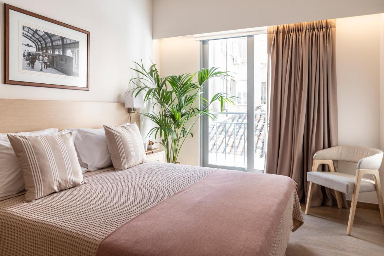 Gallery Suites & Residences Пирей Экстерьер фото