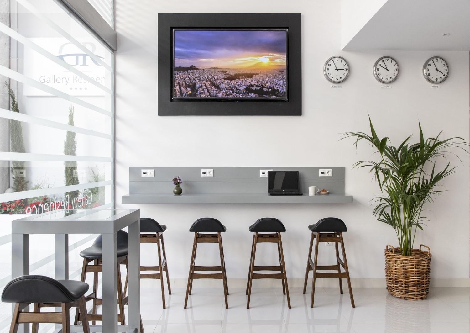 Gallery Suites & Residences Пирей Экстерьер фото