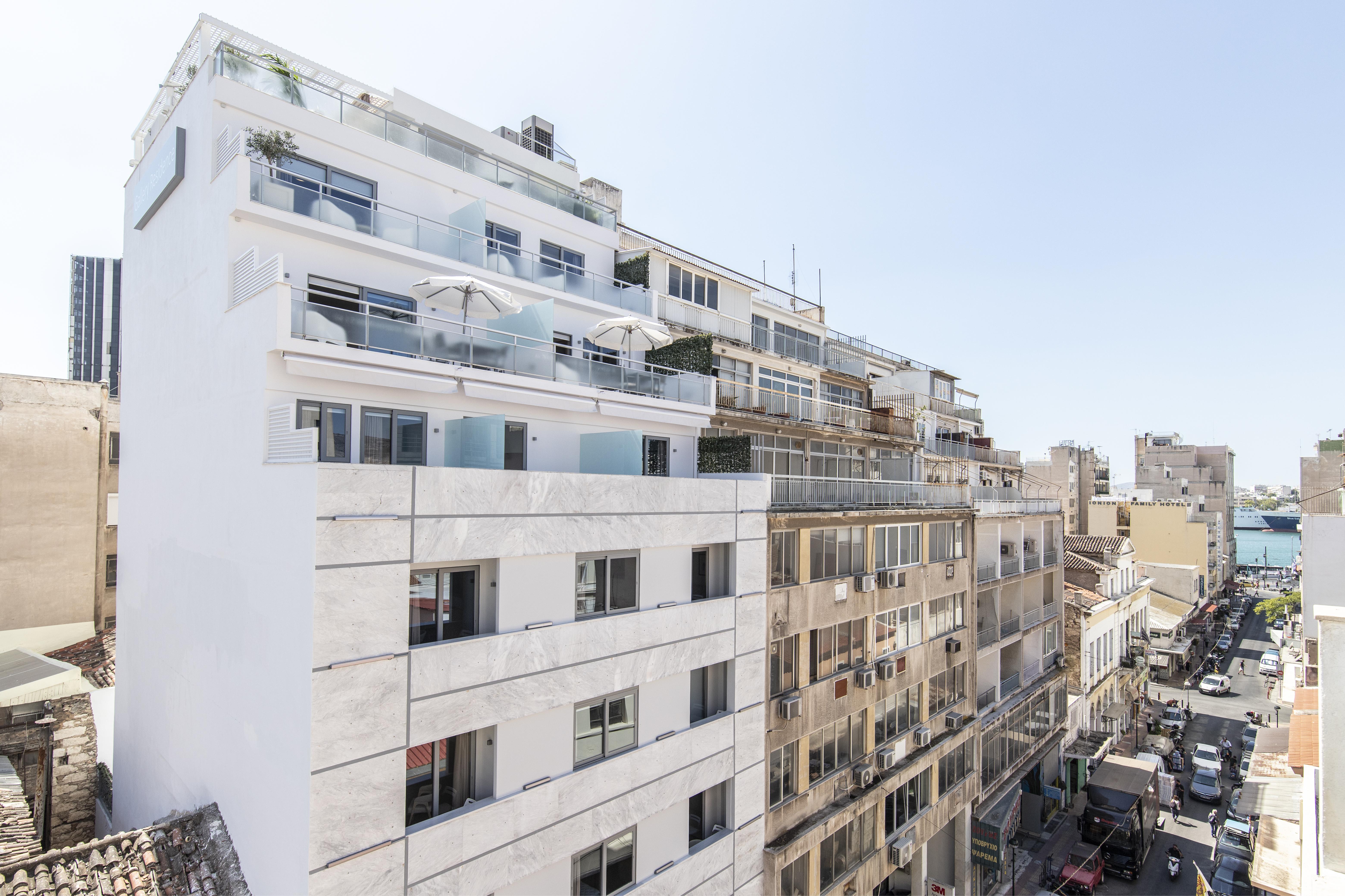 Gallery Suites & Residences Пирей Экстерьер фото