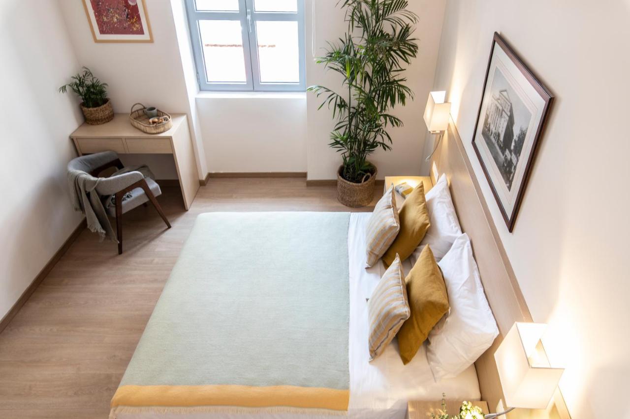 Gallery Suites & Residences Пирей Экстерьер фото