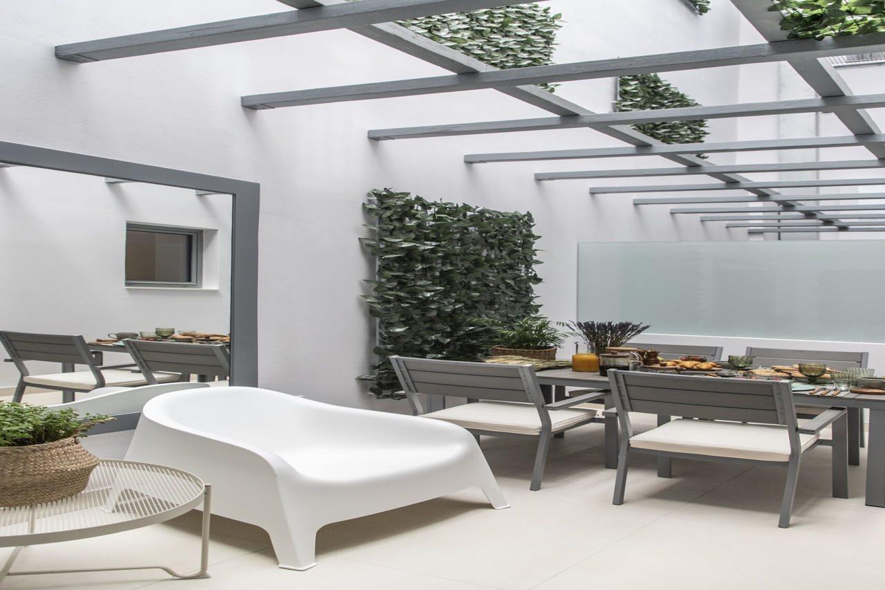 Gallery Suites & Residences Пирей Экстерьер фото
