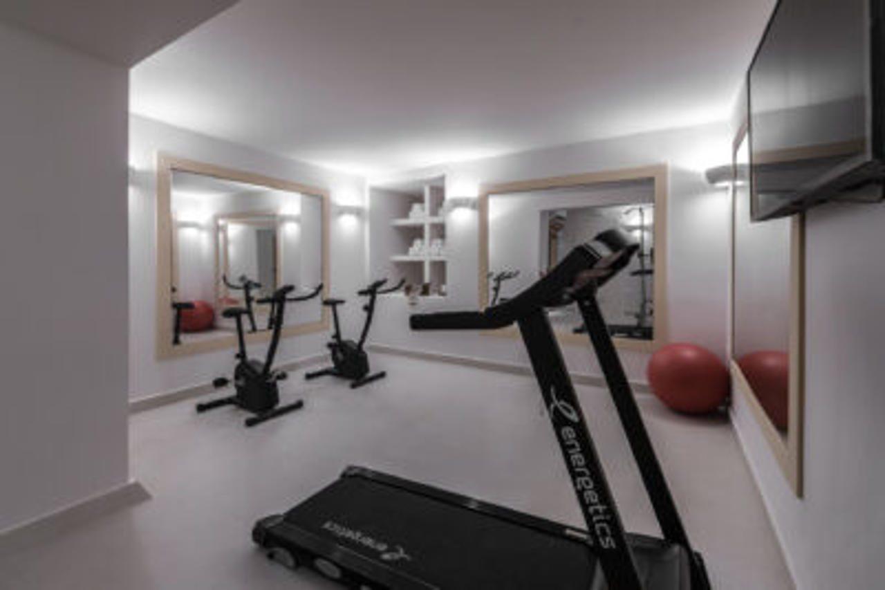 Gallery Suites & Residences Пирей Экстерьер фото