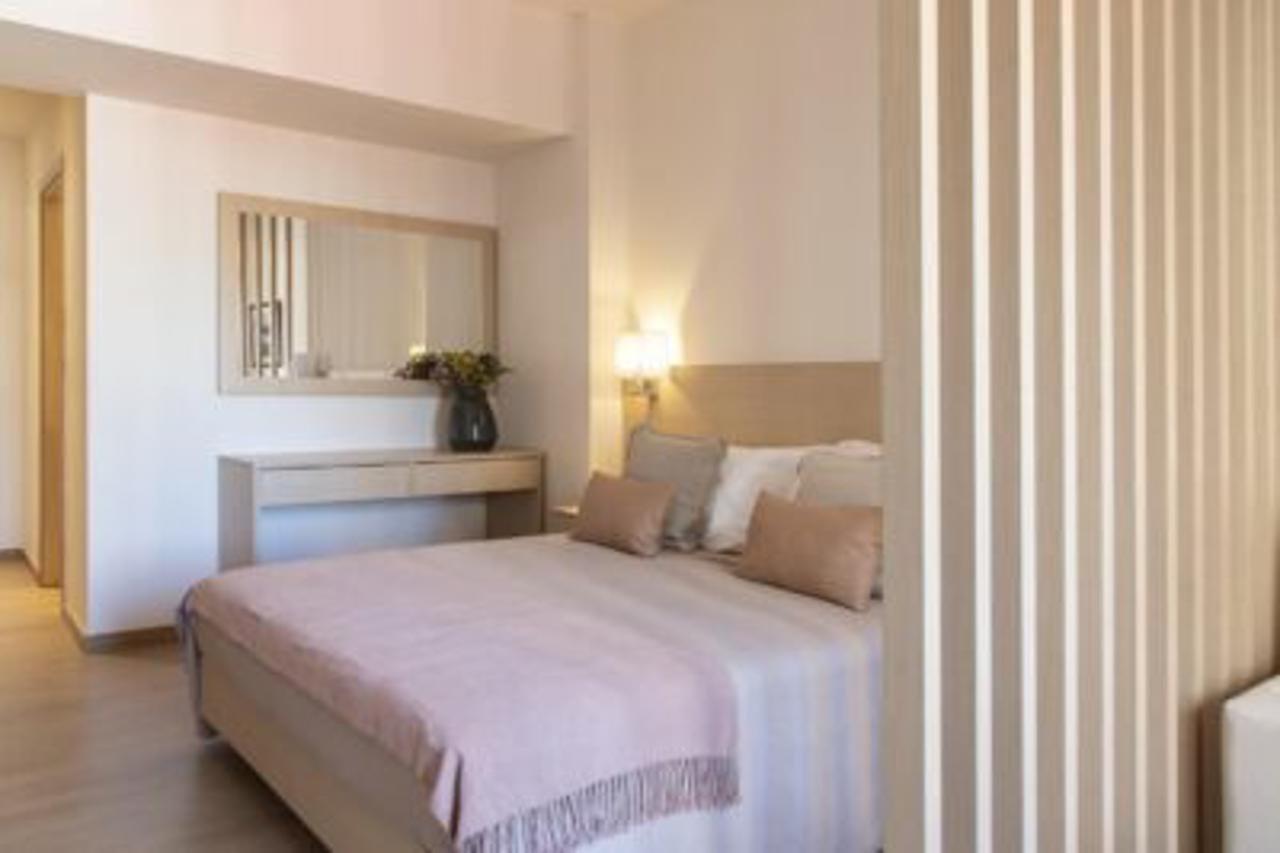 Gallery Suites & Residences Пирей Экстерьер фото