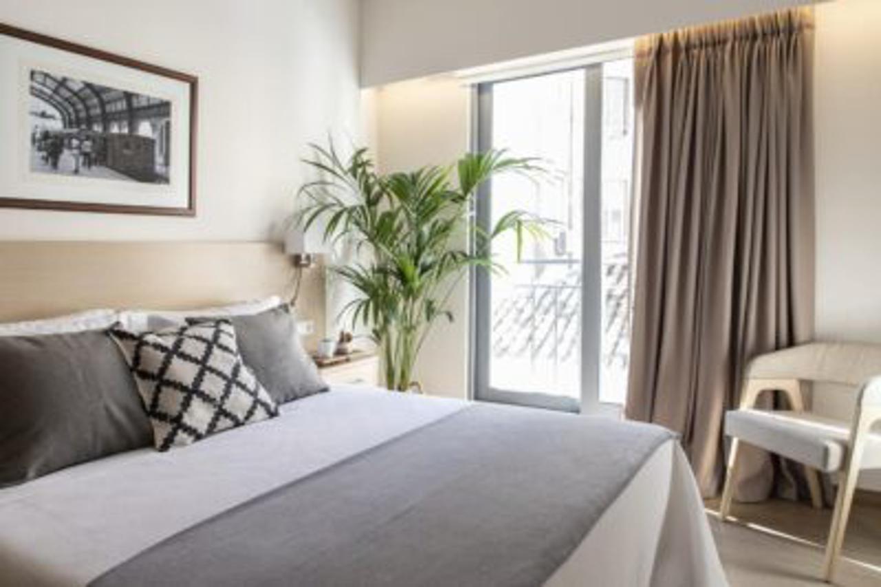 Gallery Suites & Residences Пирей Экстерьер фото